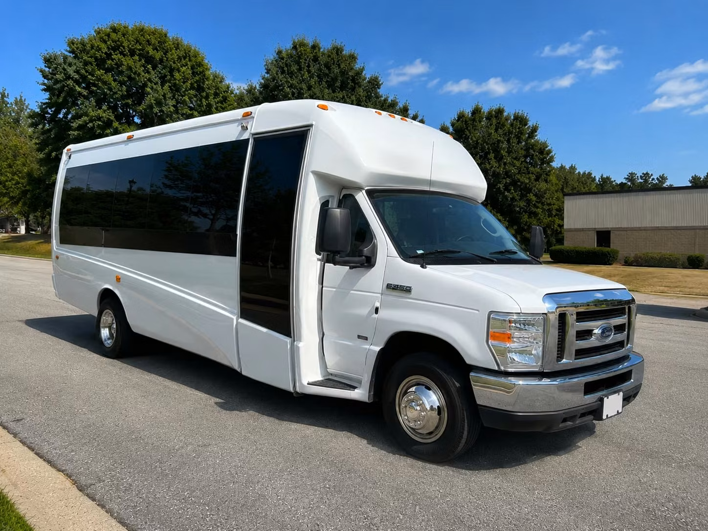 15 passenger minibus