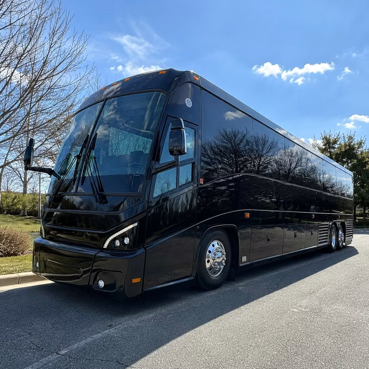 finding group transportation from hnl to any honolulu destination is fast with charterbusrentalhonolulu com
