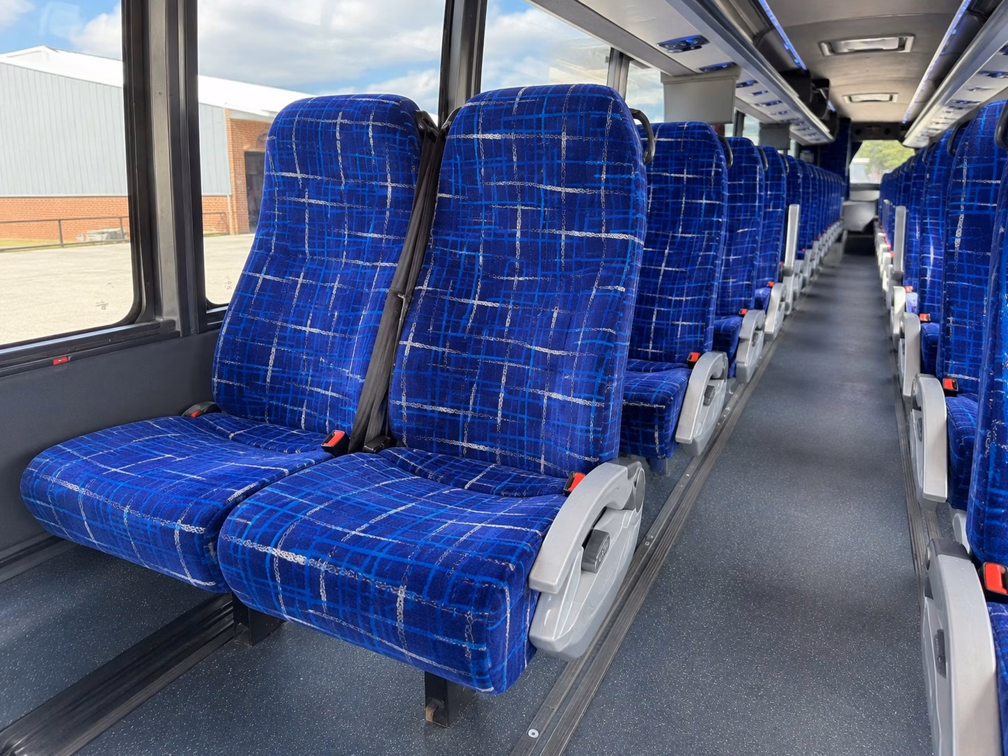 honolulu school trip bus rentals