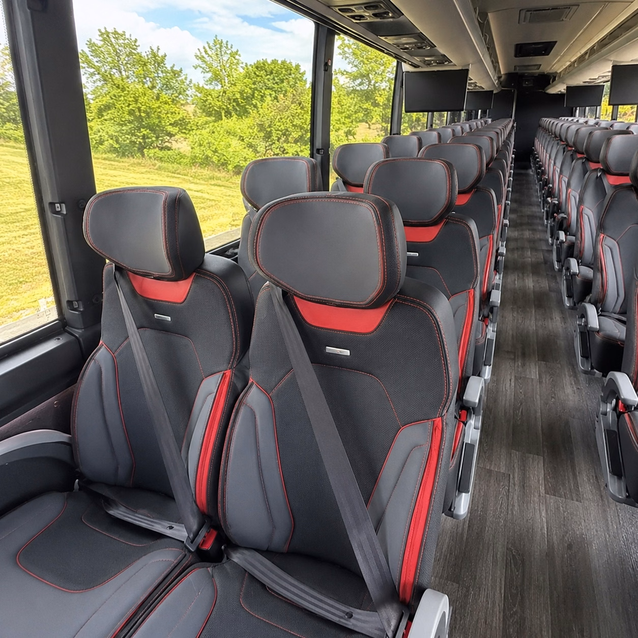 how where and when you re traveling affects your honolulu bus rental price