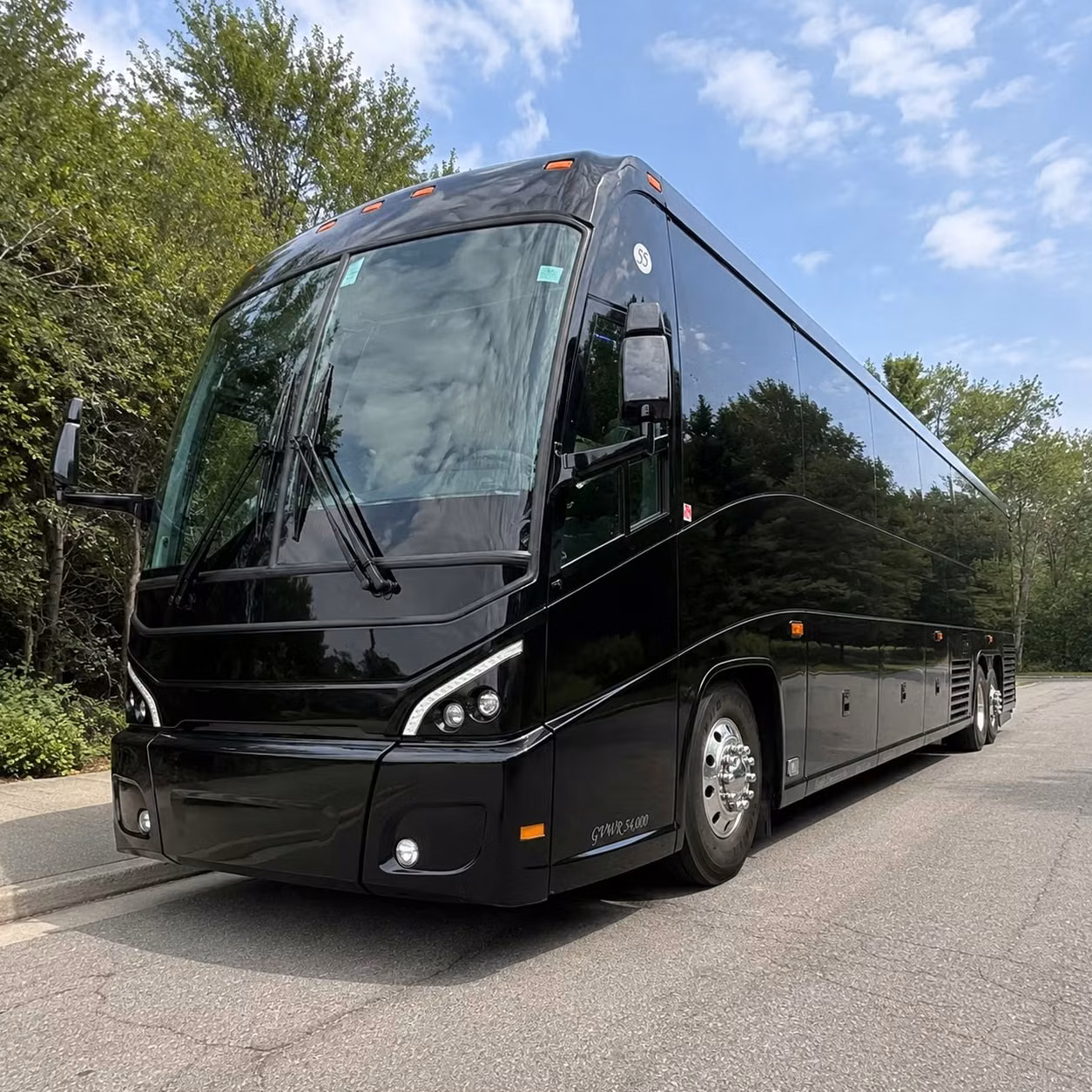 reliable daily commuter shuttles for honolulu s growing tech and defense sectors