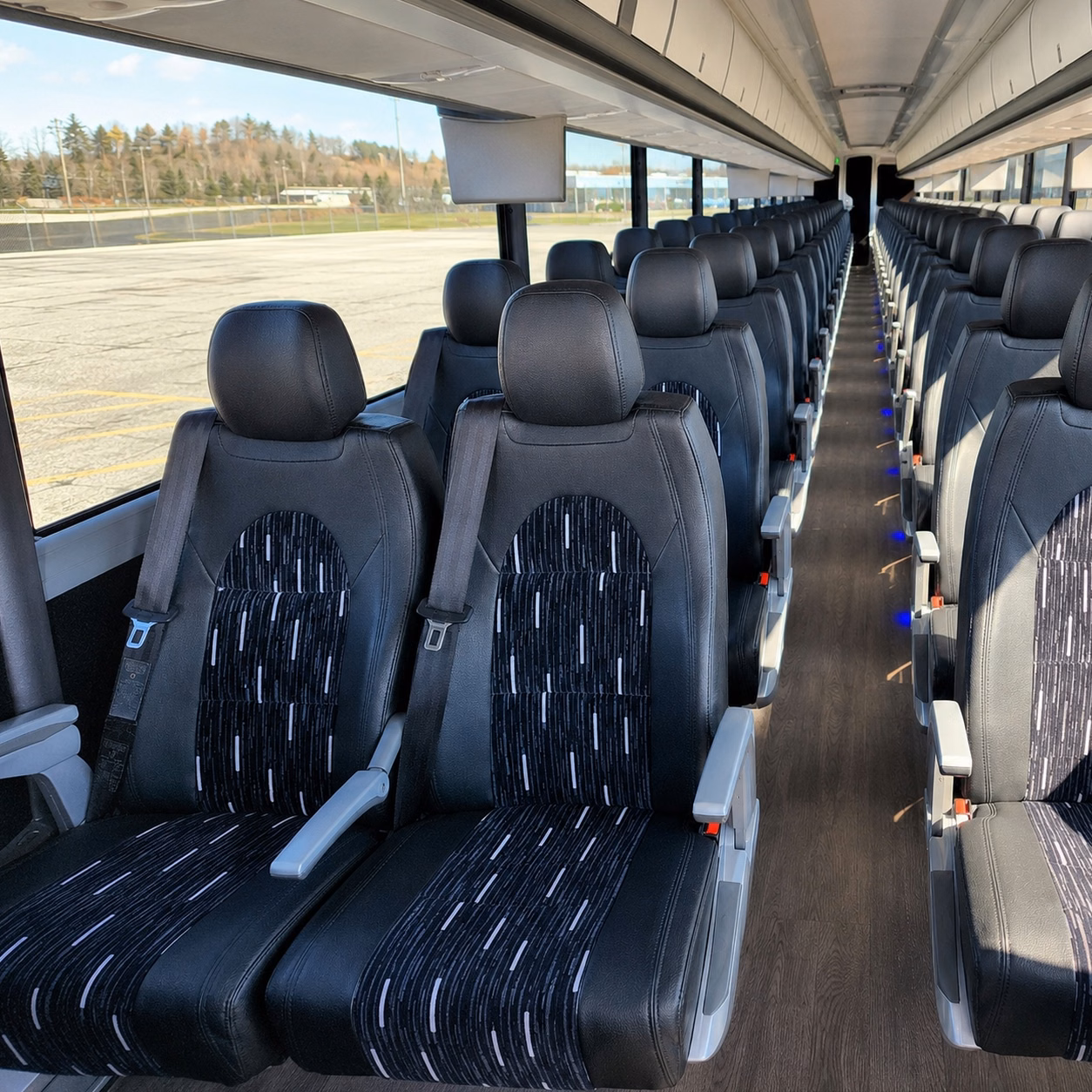 shuttle buses for honolulu hotel guests and airport arrivals